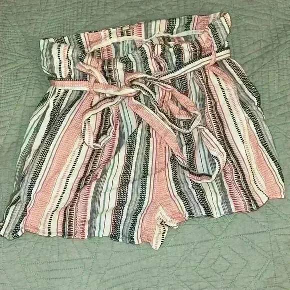 En Creme Pants - En Crème colorful shorts, small